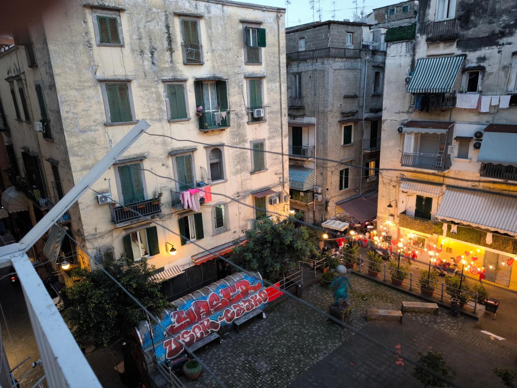 Апартаменты Casa Del Girasole Неаполь Экстерьер фото