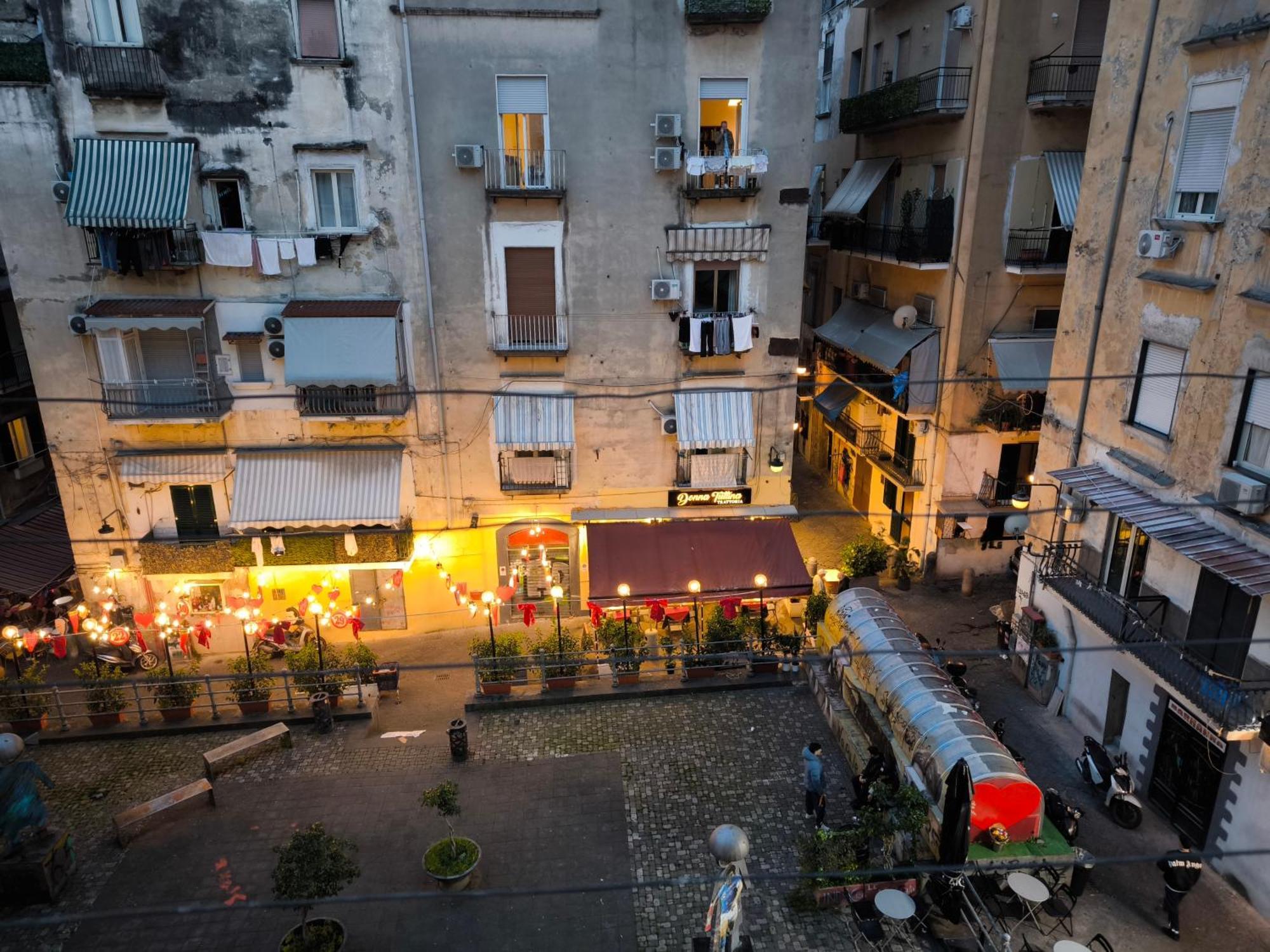 Апартаменты Casa Del Girasole Неаполь Экстерьер фото